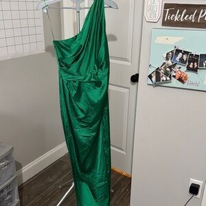 Luxxel Emerald Green One-Shoulder Gown